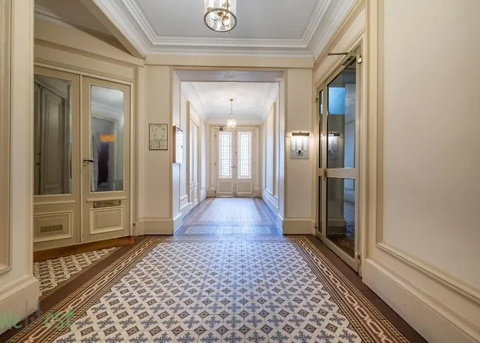 Nid Douillet Pour 2P A Paris 15E Apartment *