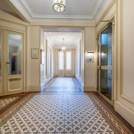 Renan - Kp - Calm For 2p In 15th Paris